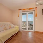 公寓 1 Bedroom Cozy In *