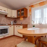 1 Bedroom Cozy In * 圣菲利普雅科夫