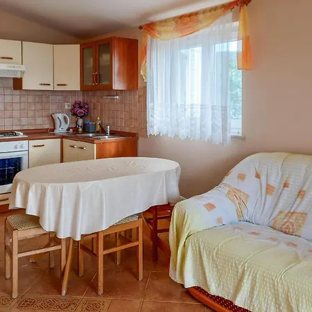 Lovely In With Kitchen *
